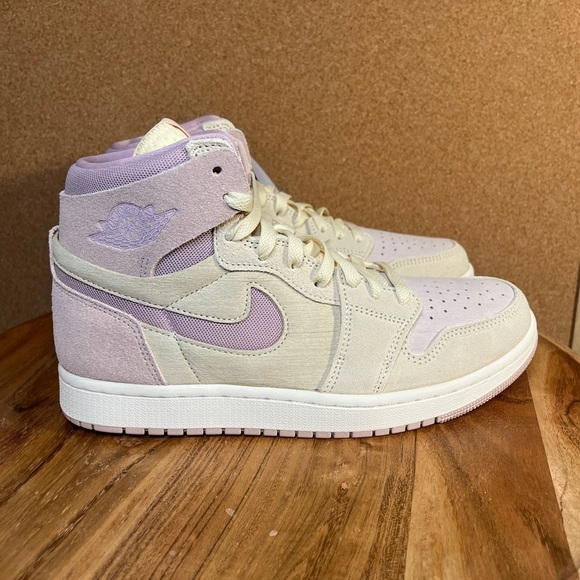 Jordan 1 high top
Zoom comfort 2
Brand new - Picture 2 of 14